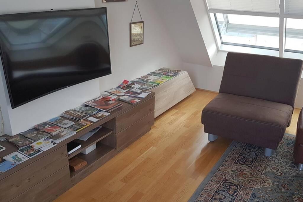 Appartamento Grosses Penthouse #12 Mit Terrasse Und Aussicht Vienna Esterno foto